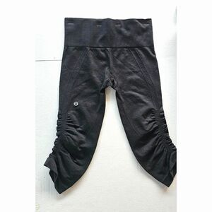 Lululemon Women’s High-Rise Crop Leggings | Yoga & Workout | Grey | Size 2 EUC